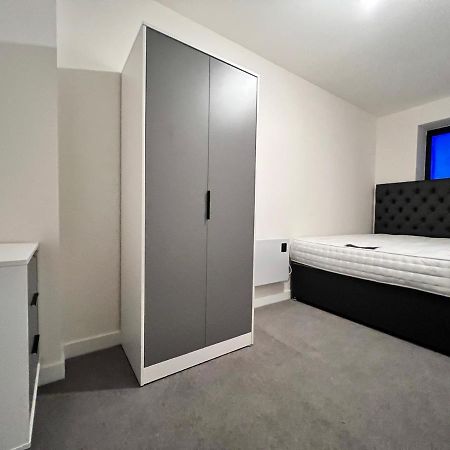 Affordable Apartments In Manchester City Centre Close To Trafford Екстериор снимка