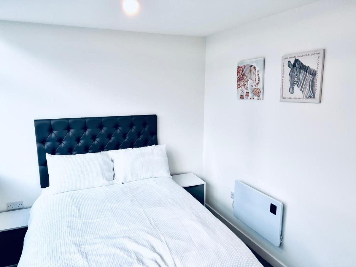 Affordable Apartments In Manchester City Centre Close To Trafford Екстериор снимка