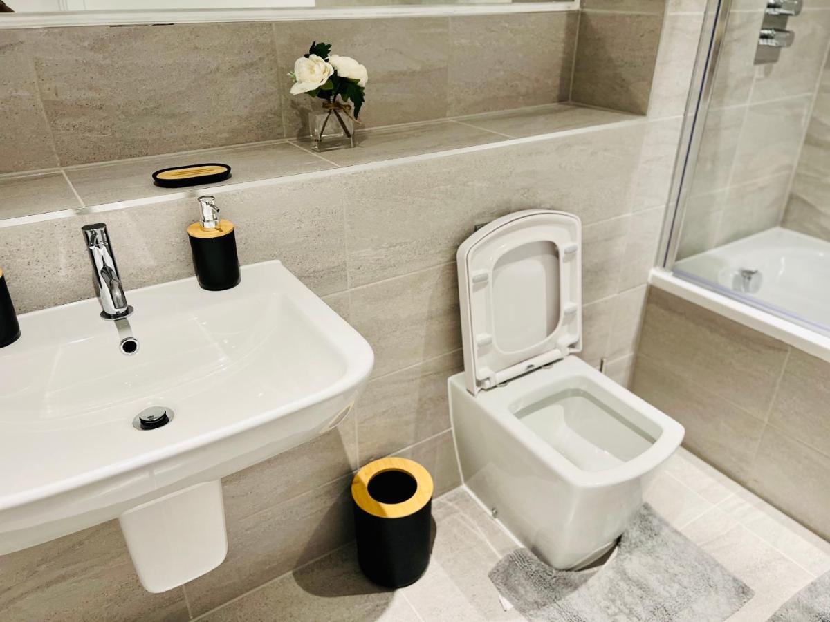 Affordable Apartments In Manchester City Centre Close To Trafford Екстериор снимка